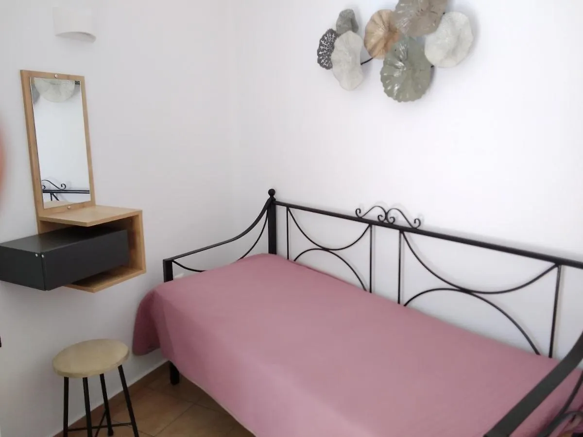 Celeste Apartments Ornos  0*, Ornos (Mykonos)