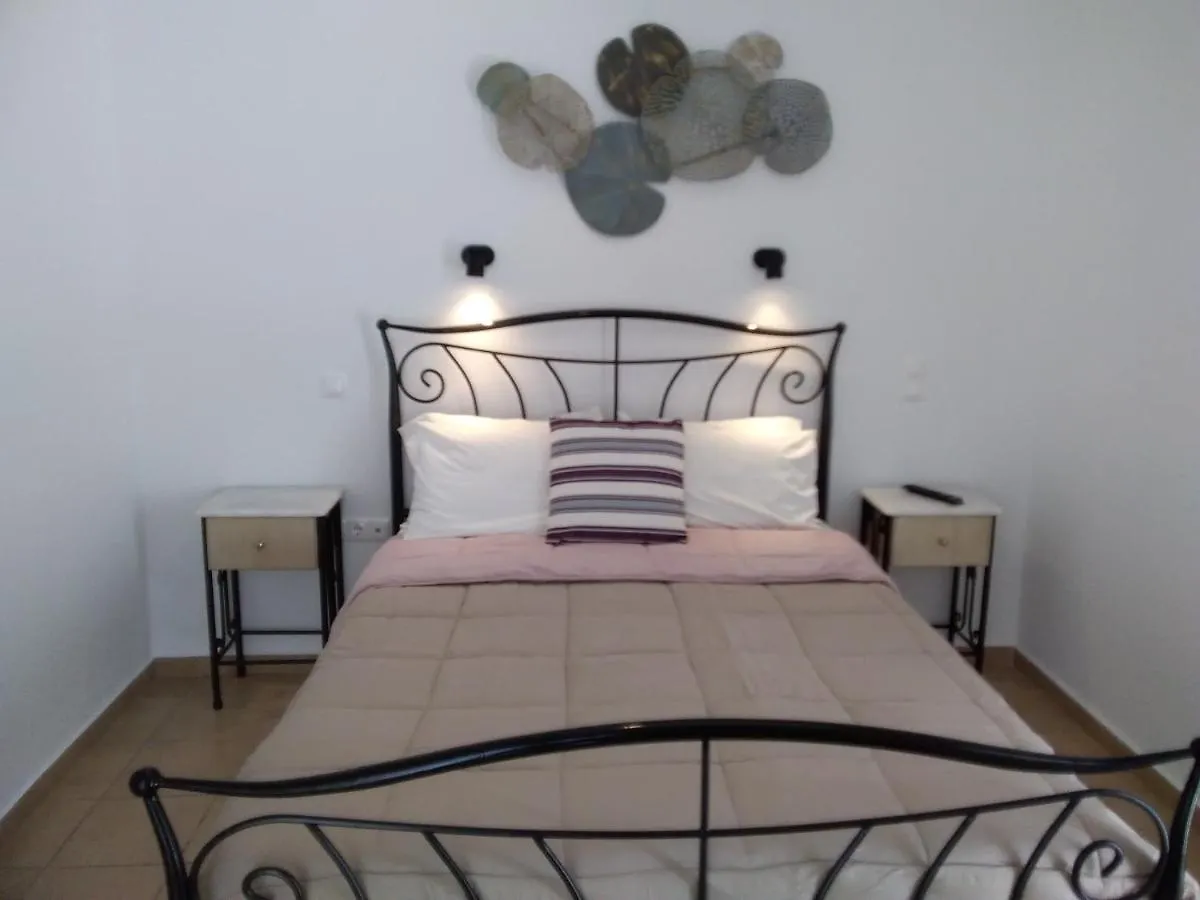 Celeste Apartments Ορνός